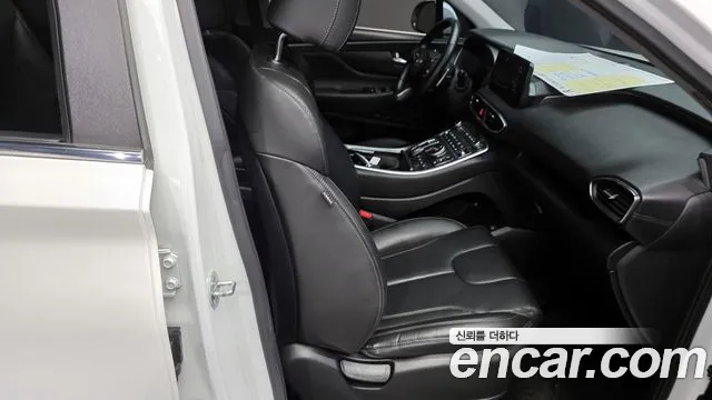 Hyundai Santafe 2022 — фото 12