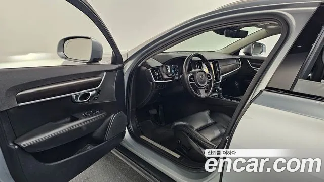 Volvo V90 2017 — фото 10