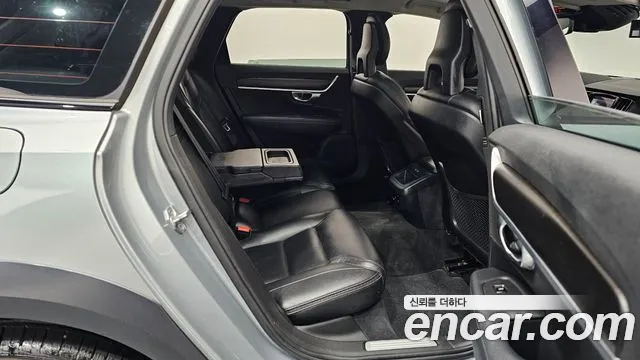 Volvo V90 2017 — фото 12