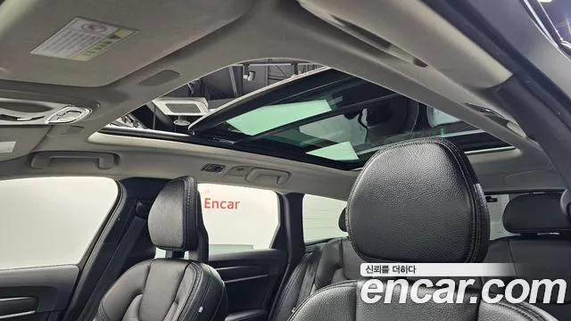 Volvo V90 2017 — фото 19
