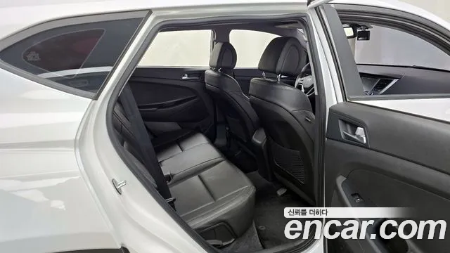 Hyundai Tucson 2016 — фото 12