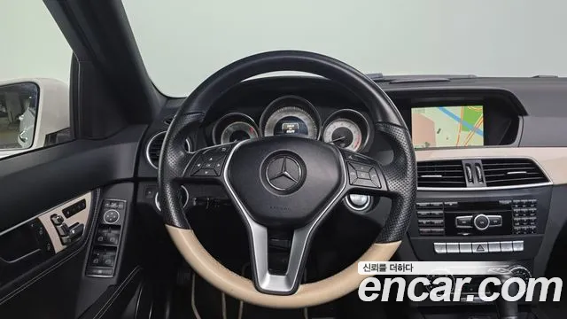 Mercedes-Benz C-Class 2013 — фото 13