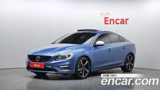 Volvo S60 2015 — фото 1