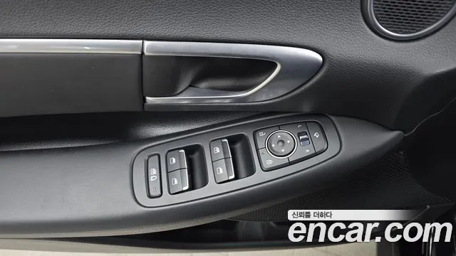 Hyundai Sonata 2020 — фото 18