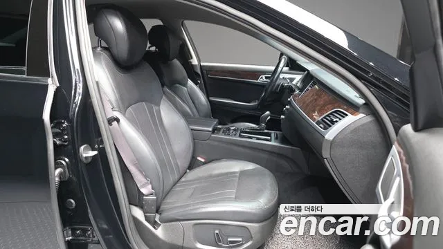 Hyundai Genesis 2015 — фото 11