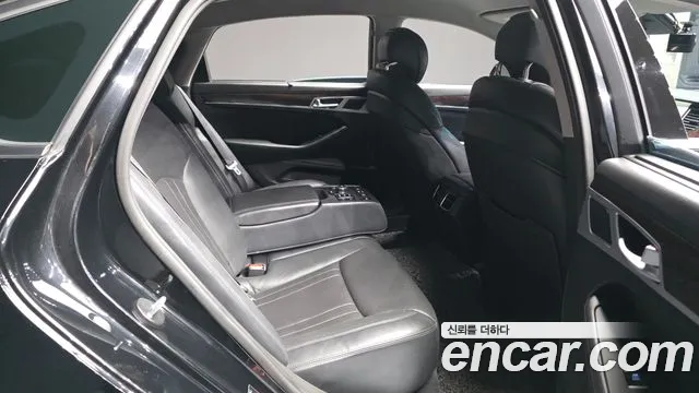 Hyundai Genesis 2015 — фото 12