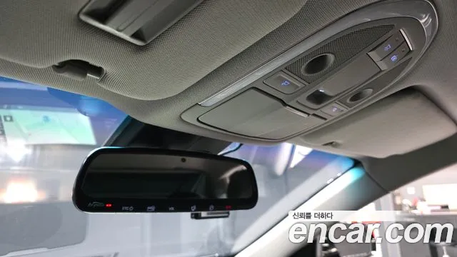 Hyundai Genesis 2015 — фото 16