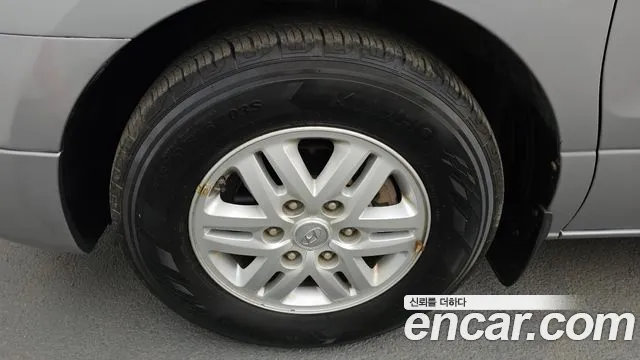 Hyundai Starex 2017 — фото 5