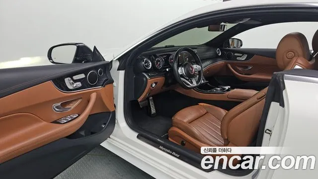 Mercedes-Benz E-Class 2019 — фото 10