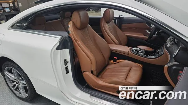 Mercedes-Benz E-Class 2019 — фото 11