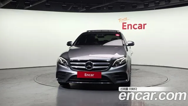 Mercedes-Benz E-Class 2017 — фото 3