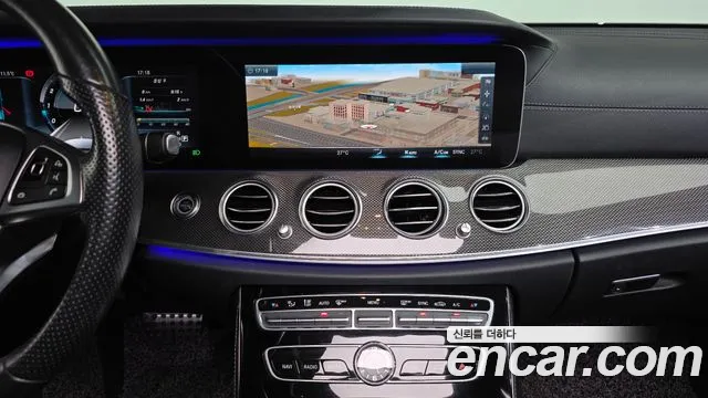 Mercedes-Benz E-Class 2017 — фото 14