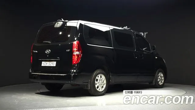 Hyundai Starex 2015 — фото 2