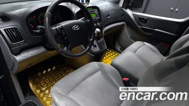 Hyundai Starex 2015 — фото 7