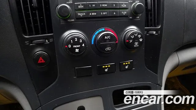 Hyundai Starex 2015 — фото 14