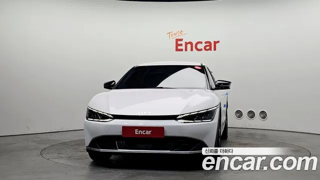 Kia EV6 2022 — фото 3