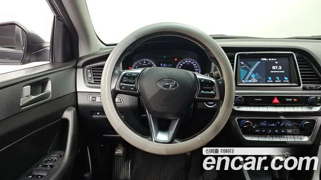 Hyundai Sonata 2018 — фото 13