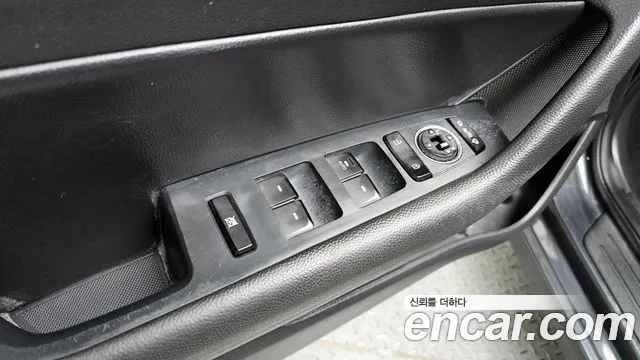 Hyundai Sonata 2018 — фото 18