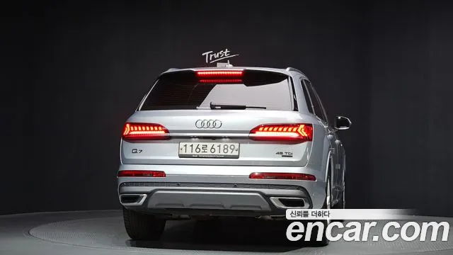Audi Q7 2020 — фото 4