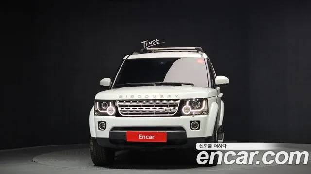Land Rover Discovery 2016 — фото 3