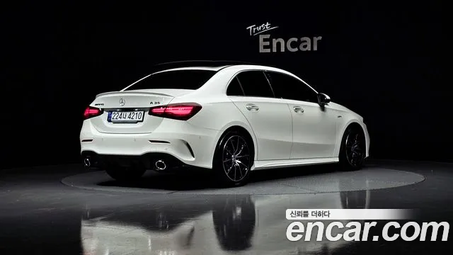 Mercedes-Benz A-Class 2024 — фото 2
