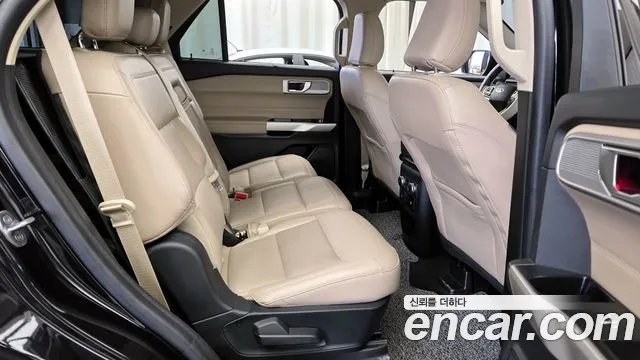 Ford Explorer 2021 — фото 12