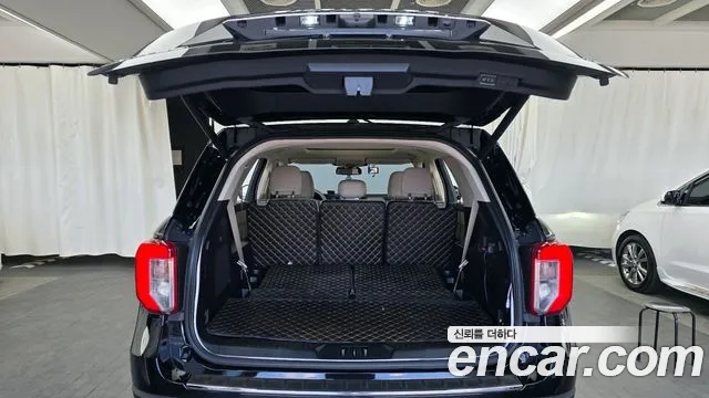 Ford Explorer 2021 — фото 20