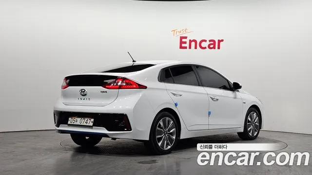 Hyundai Ioniq 2016 — фото 2