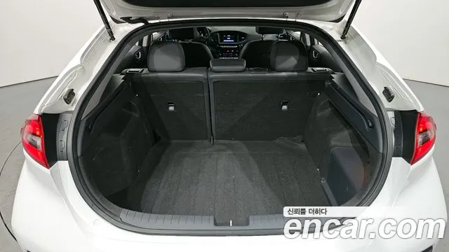 Hyundai Ioniq 2016 — фото 20
