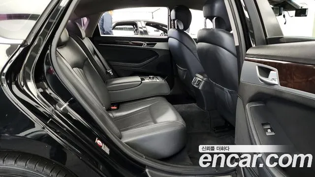 Hyundai Genesis 2015 — фото 12