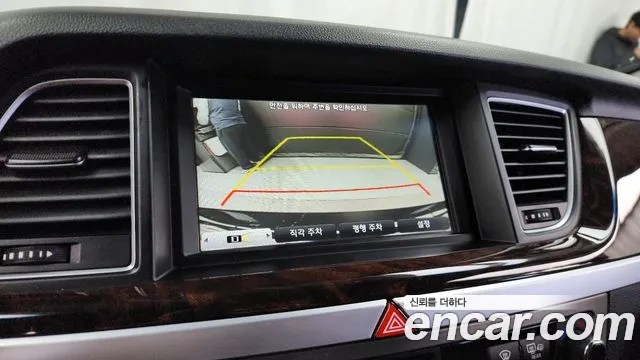 Hyundai Genesis 2015 — фото 15