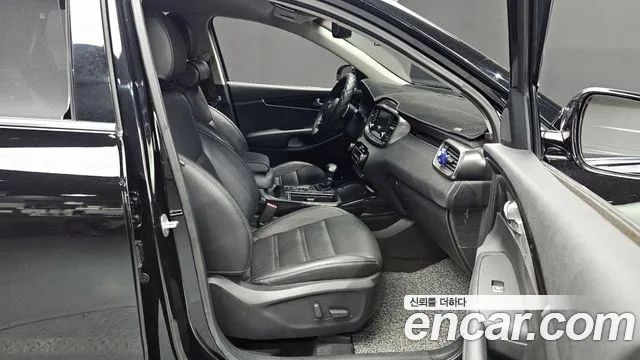 Kia Sorento 2018 — фото 10