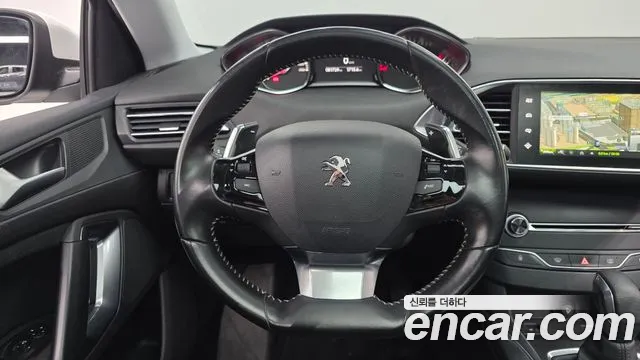 Peugeot 308 2015 — фото 13
