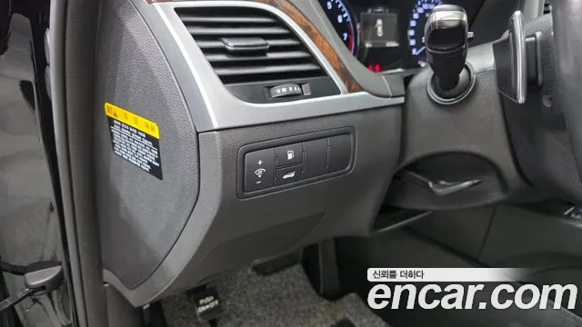 Hyundai Genesis 2015 — фото 15