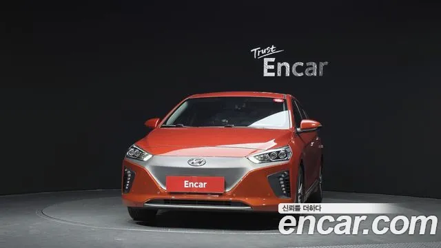 Hyundai Ioniq 2018 — фото 3
