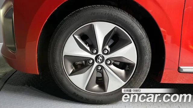 Hyundai Ioniq 2018 — фото 5