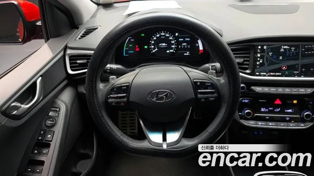 Hyundai Ioniq 2018 — фото 13
