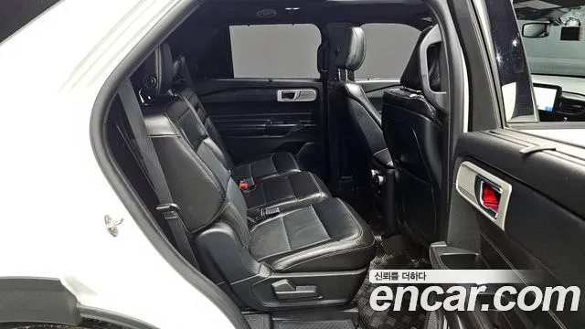 Ford Explorer 2020 — фото 11
