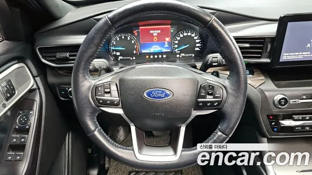 Ford Explorer 2020 — фото 12