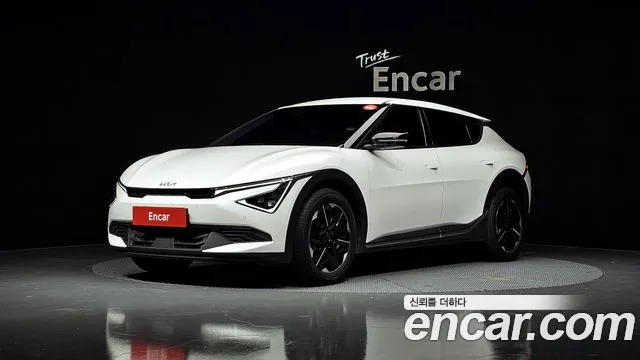 Kia EV6 2025 — фото 1