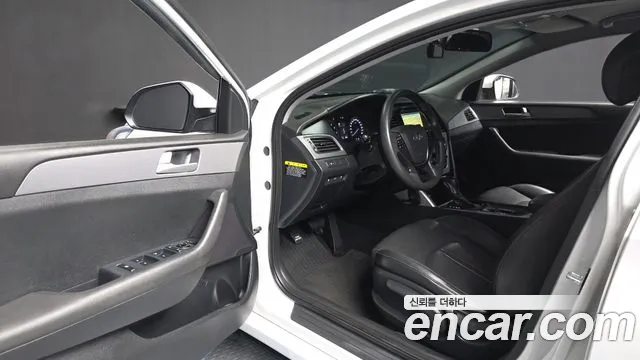 Hyundai Sonata 2016 — фото 10
