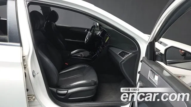 Hyundai Sonata 2016 — фото 11