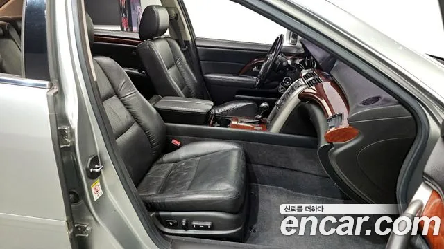 Honda Legend 2010 — фото 12