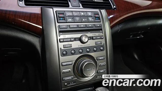 Honda Legend 2010 — фото 17