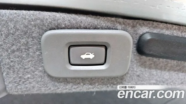 Honda Legend 2010 — фото 20