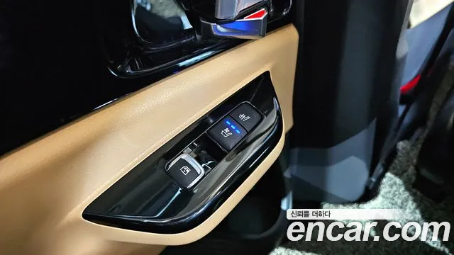 Kia Canival 2021 — фото 18
