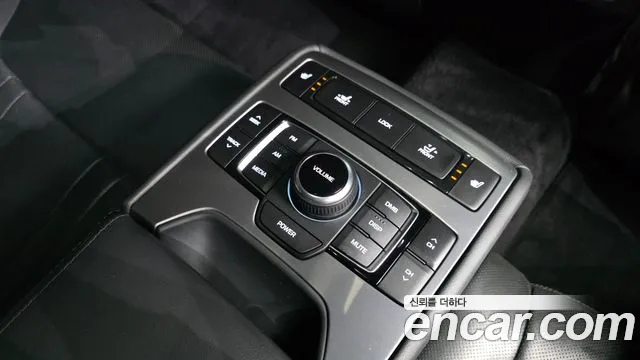 Hyundai Genesis 2015 — фото 19