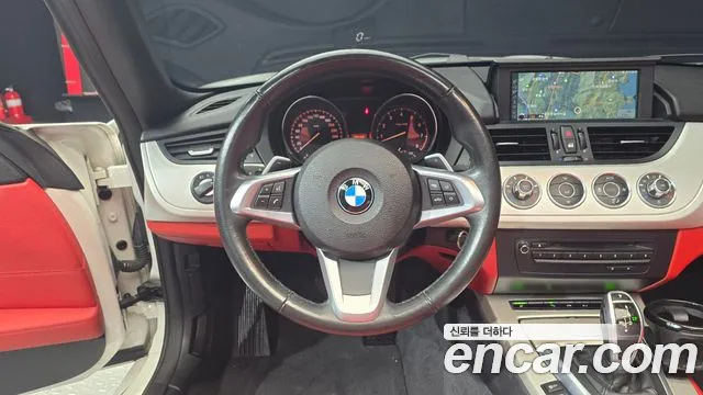 BMW Z4 2013 — фото 12