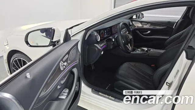 Mercedes-Benz CLS-Class 2019 — фото 11