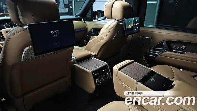 Land Rover Range Rover 2025 — фото 17